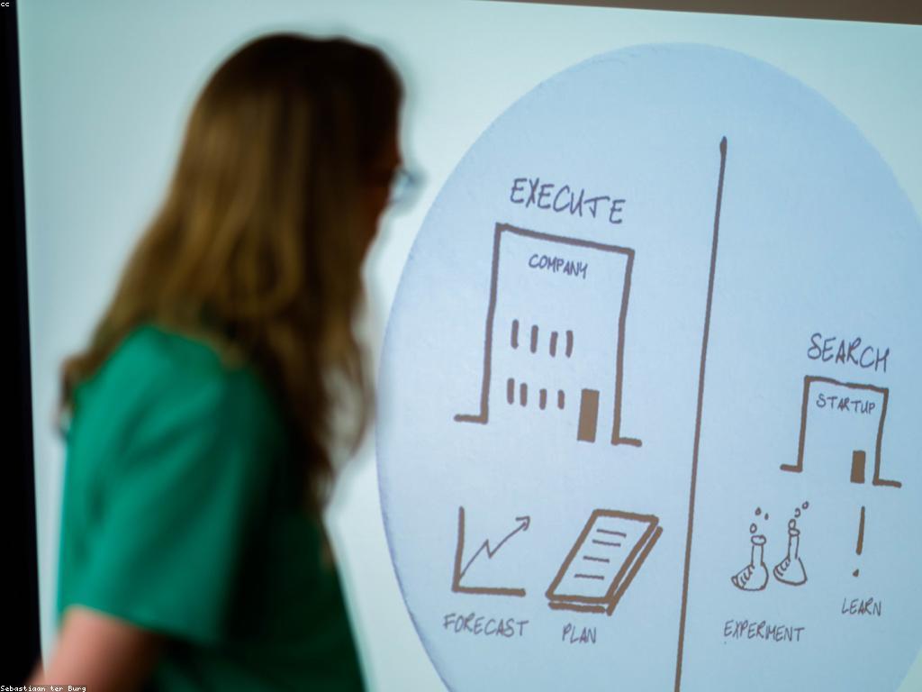 សារៈសំខាន់នៃការគាំទ្រអតិថិជនក្នុងអាយុឌីជីថល