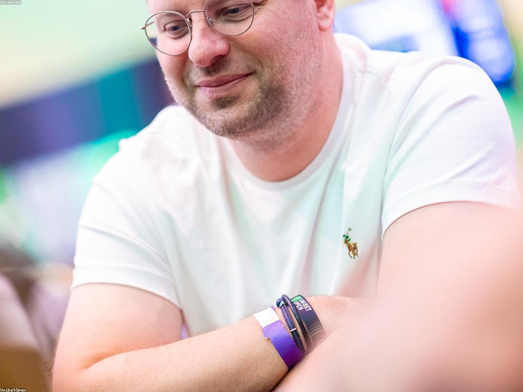 អំពីកាស៊ីណូអនឡាញនិងវិធីប្រើប្រាស់