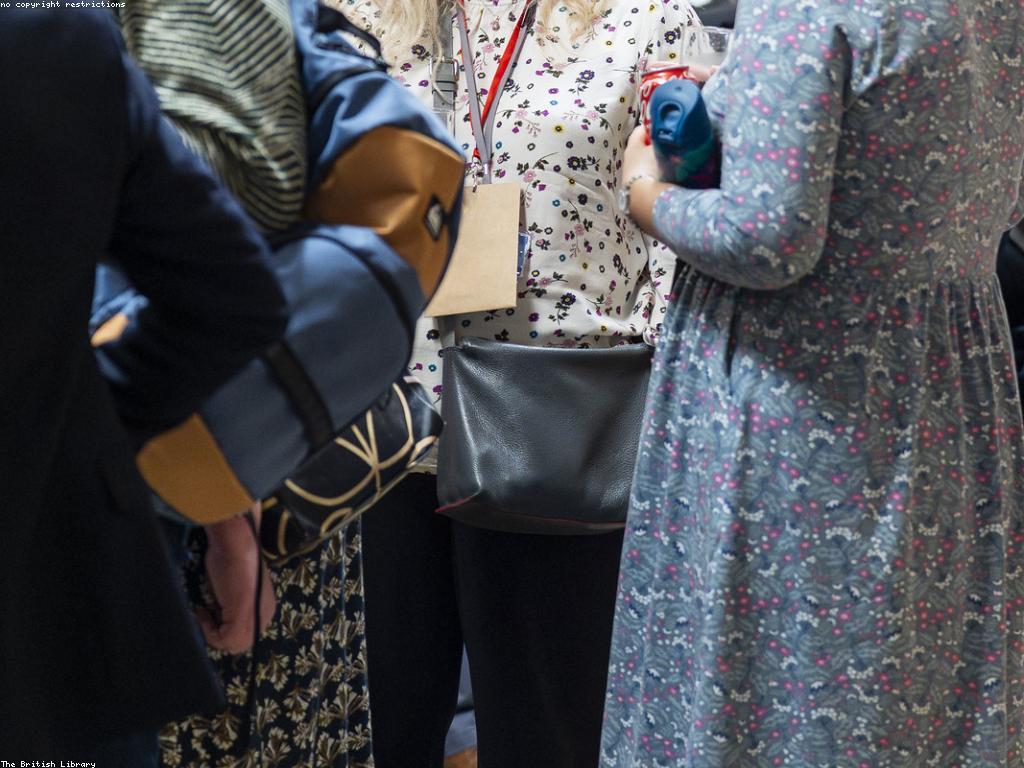 ការធ្វើឱ្យទាន់សម័យនៃរង្វាន់និងប្រព័ន្ធសុវត្ថិភាព