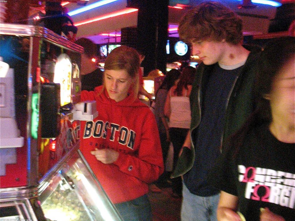 ហ្គេមកាតអនឡាញ slot: ស្គាល់ និង រីករាយ ការប្រកួតប្រជែង